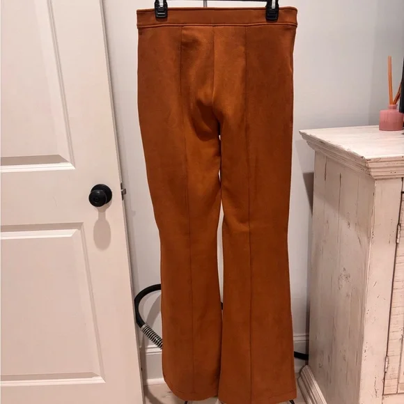 SPANX Faux Suede Flare Pants Size Large - Picture 6 of 6